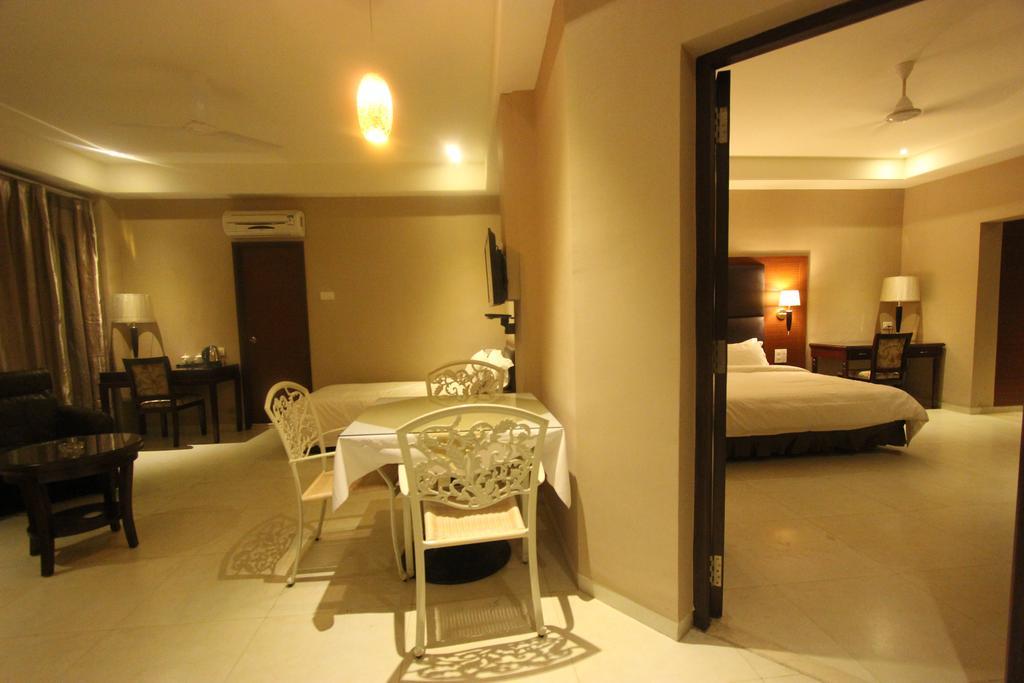The Grand Heritage Hotel Sangli Room photo